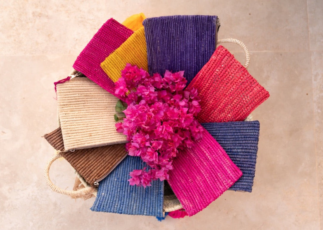 bolso de mano, neceser de rafia by muxu from ibiza