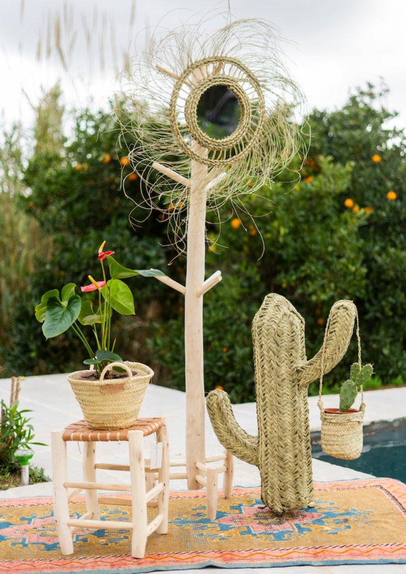 Espejo artesanal de esparto trenzado a mano by Muxu from Ibiza
