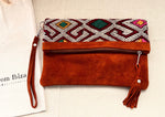 Clutch/Bandolera de piel Soho color taupe y kilim