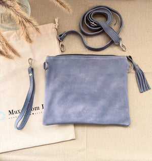 Bolso clucth de cuero gris 100%artesanal by Muxu from Ibiza